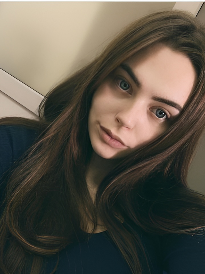 Эвелина привлекальеная девушка из Нерюнгри цена от 2000 руб