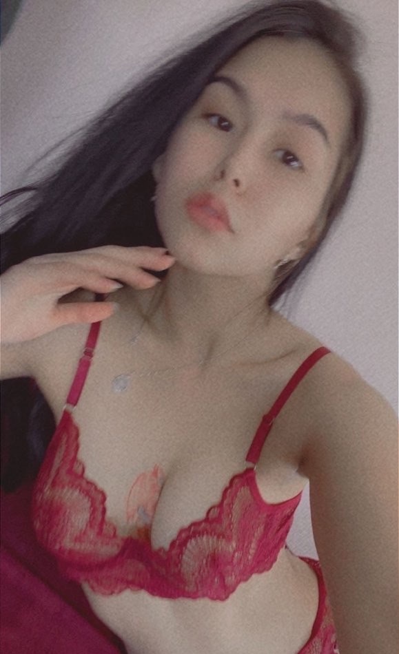 Лина привлекательная девушка из Нерюнгри цена от 3000 руб