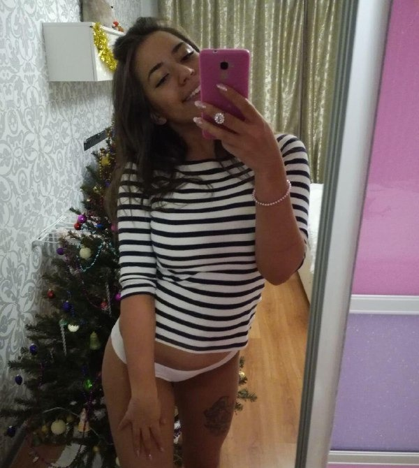 Полина привлекальеная девушка из Нерюнгри цена от 3500 руб