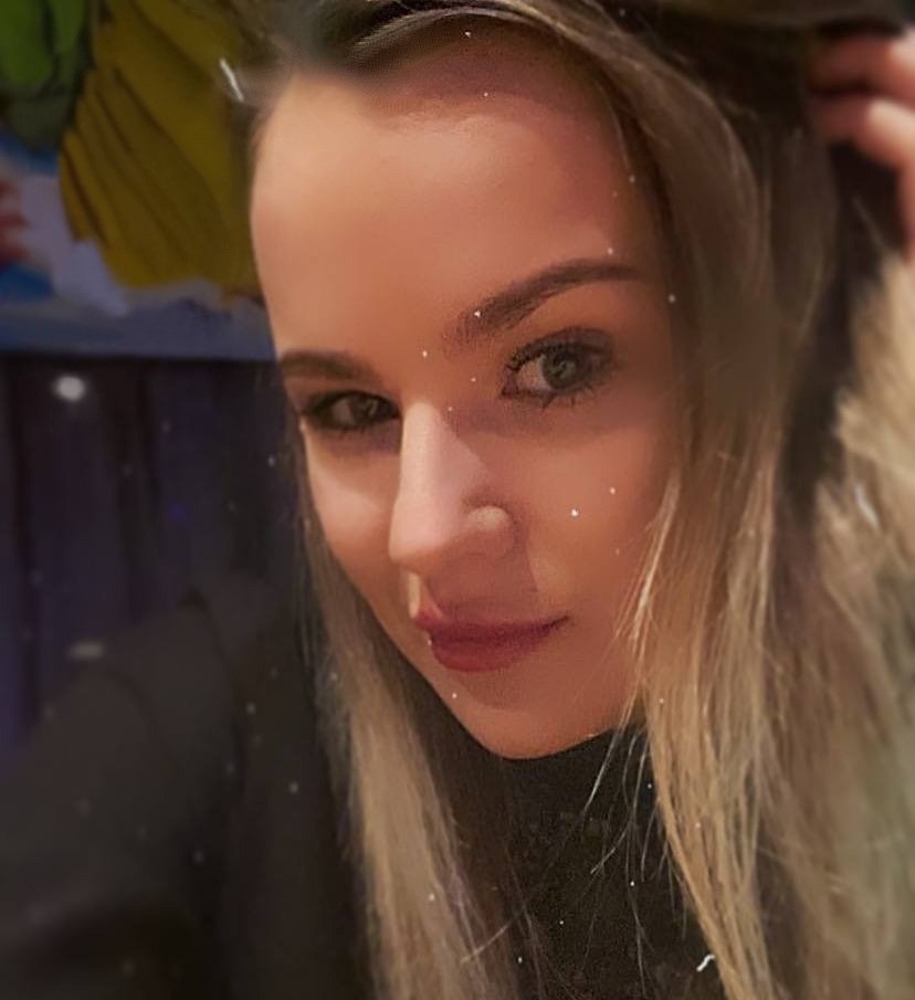 Ирина привлекальеная девушка из Нерюнгри цена от 3500 руб