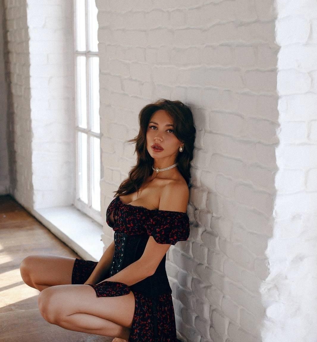 Маргоша привлекальеная девушка из Нерюнгри цена от 6000 руб