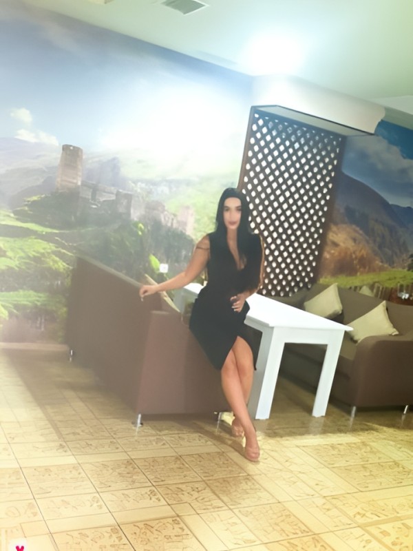 Инга привлекательная девушка из Нерюнгри цена от 5000 руб