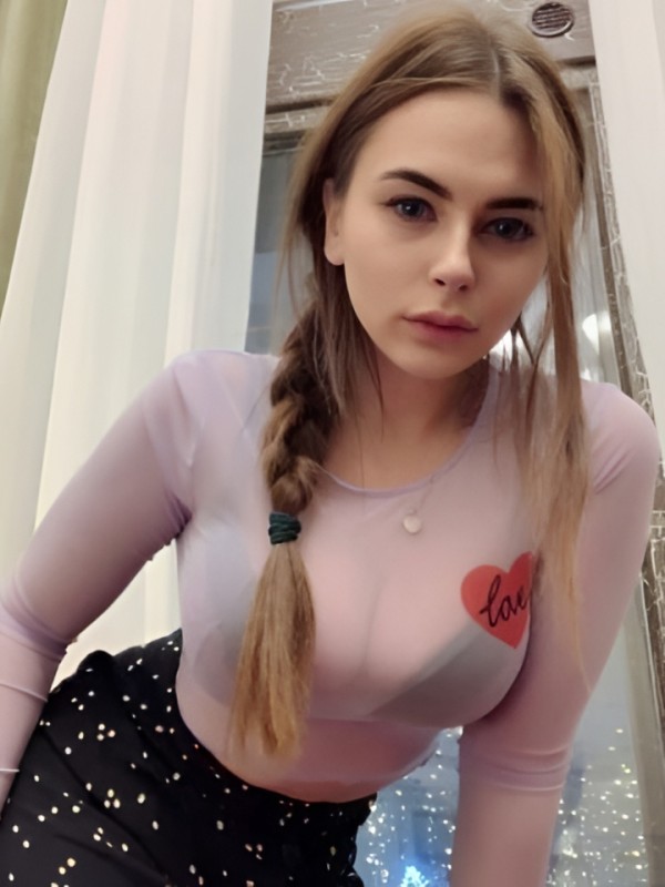 Стефания привлекательная девушка из Нерюнгри цена от 1500 руб