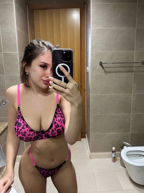 Ярославна привлекательная девушка из Нерюнгри цена от 3000 руб