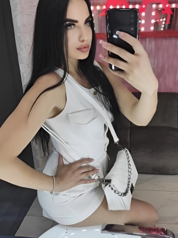 Юлия привлекательная девушка из Нерюнгри цена от 1500 руб