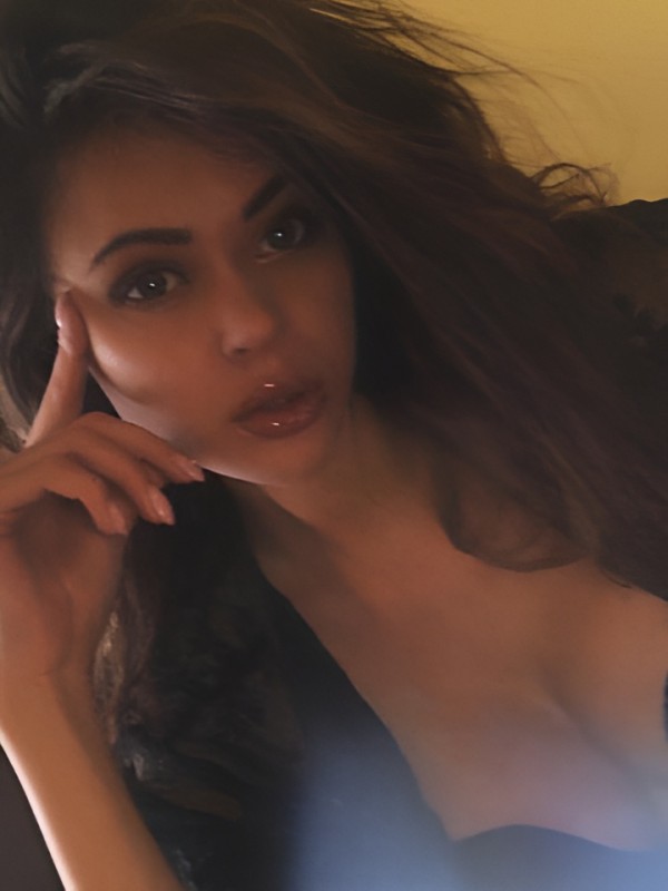 Зита привлекательная девушка из Нерюнгри цена от 2000 руб