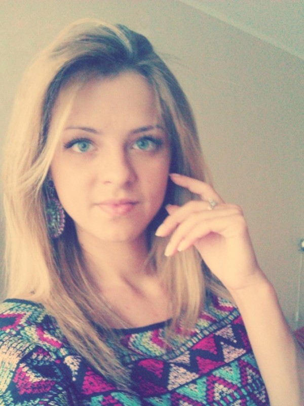 Настюша привлекательная девушка из Нерюнгри цена от 3000 руб