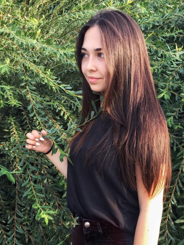 Олеся привлекательная девушка из Нерюнгри цена от 3500 руб