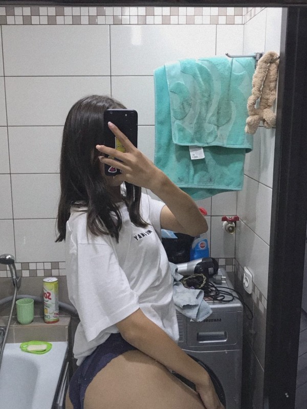 Лиза привлекательная девушка из Нерюнгри цена от 3500 руб