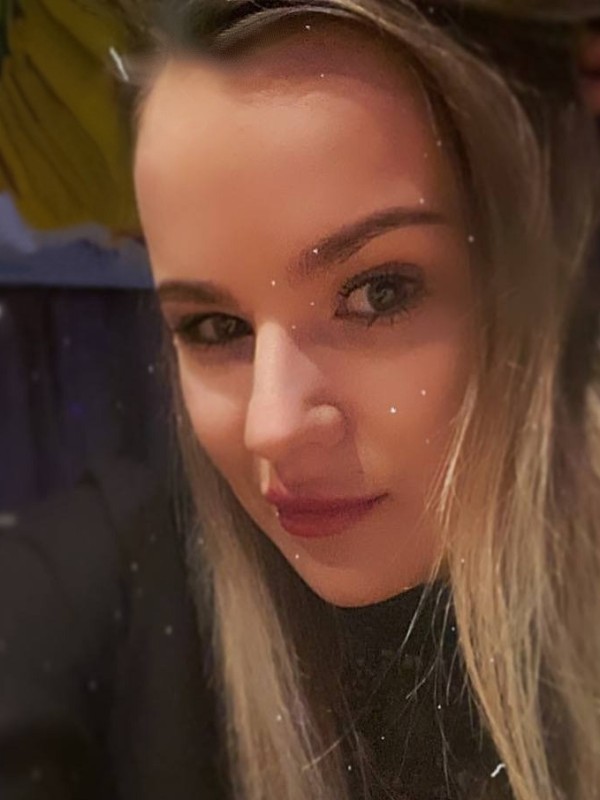 Ирина привлекательная девушка из Нерюнгри цена от 3500 руб